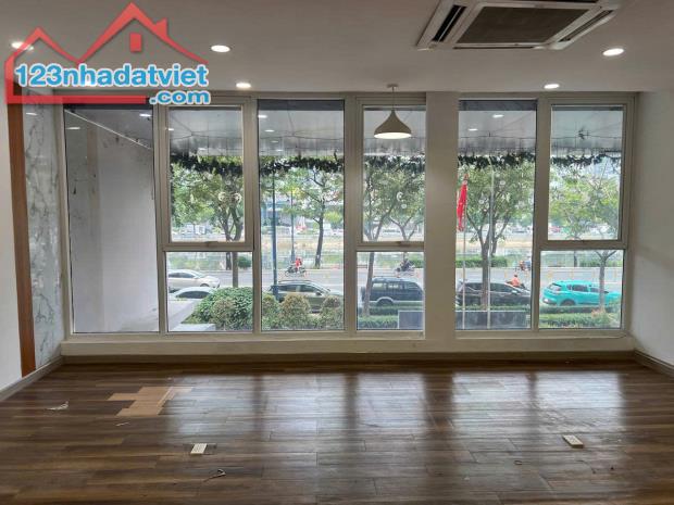 CHO THUE VAN PHONG QUAN 4_75M2 THOANG MAT - 3