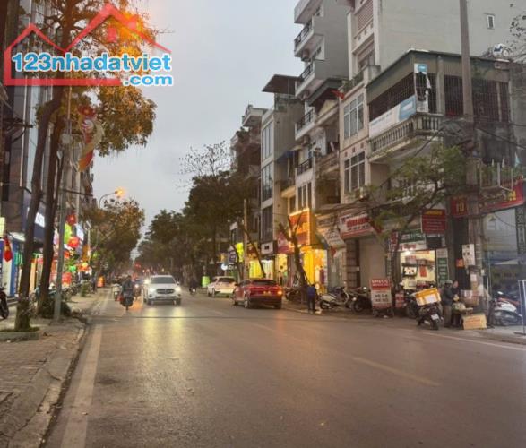 LÔ GÓC -MẶT PHỐ TÔ HIỆU -HÀ ĐÔNG -SỔ ĐỎ ĐẸP-BAO GIẤY PHÉP XÂY DỰNG -KINH DOANH ĐẲNG CẤP.