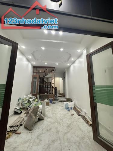 Nhà Mới Đẹp 5T - Sát Hồ Tây - Xách Vali Về Ở Ngay, Dốc Tam Đa, Tây Hồ, HN. 43m2 10,7 tỷ - 2