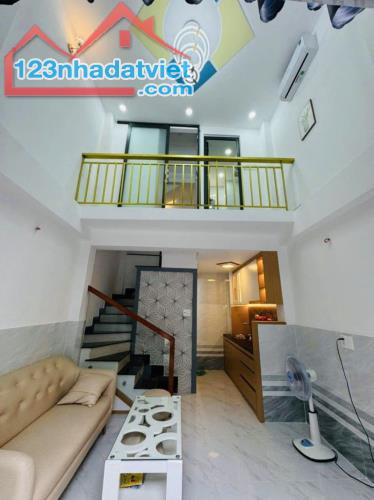 NHÀ MỚI ĐẸP - 4 TẦNG ĐẸP - HẺM THOÁNG  - 3PN 4WC - SỔ VUÔNG NHƯ TỜ A4 - GIÁ CHỈ 3.95 TỶ - 1