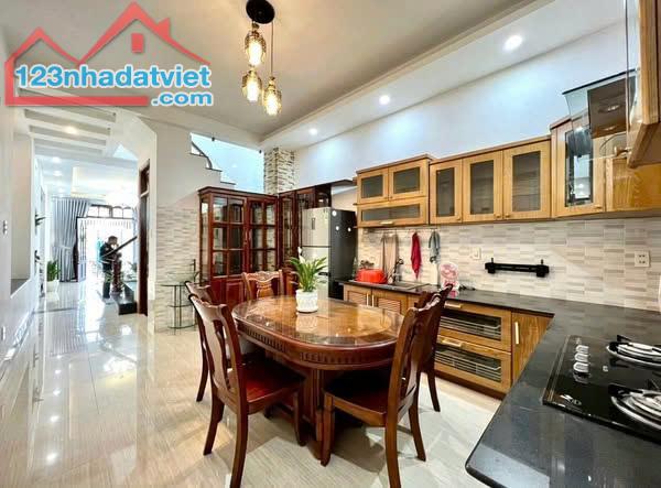Bán nhà mặt tiền Nguyễn Lương Bằng - phường 2 - tp đà lạt