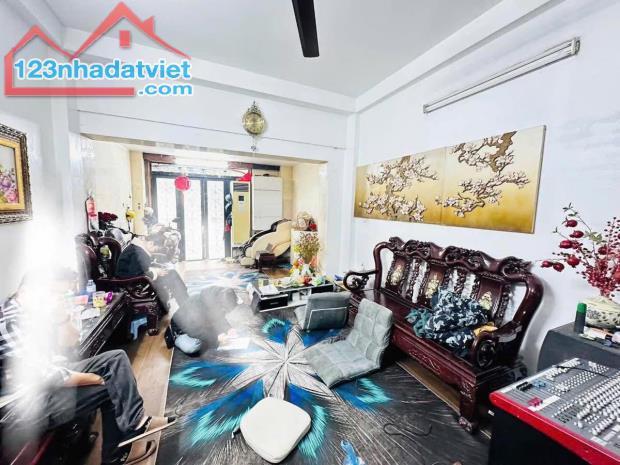 Minh Khai - oto đỗ cửa ,gần trường chợ tiện ích bạt ngàn , dt 48M * 5T giá 11.35 tỷ SĐCC - 1