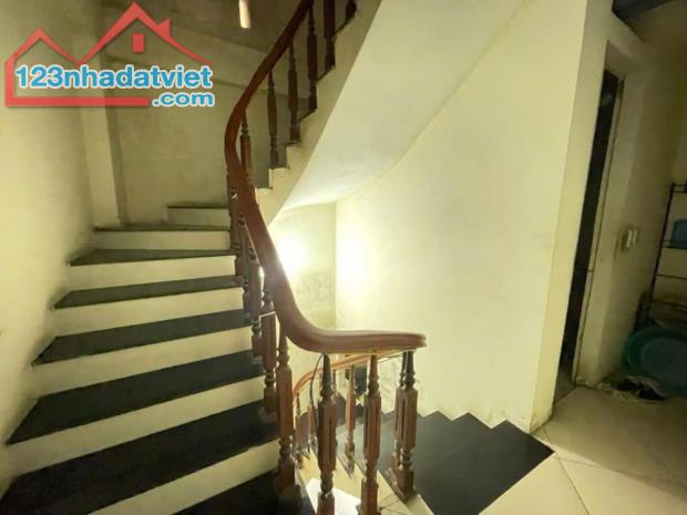 Minh Khai - oto đỗ cửa ,gần trường chợ tiện ích bạt ngàn , dt 48M * 5T giá 11.35 tỷ SĐCC - 2