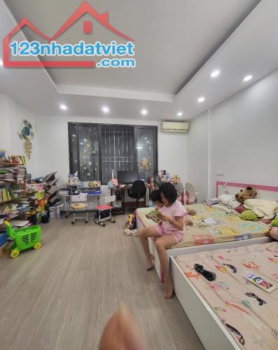 BÁN NHÀ NGUYỄN KHANG YÊN HÒA CẦU GIẤY 8 .35 TỶ 33m 5 TẦNG MT 4.9m NHÀ MỚI Ở SƯỚNG - 4