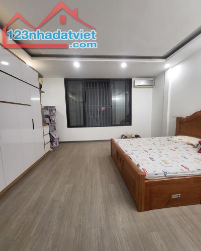 BÁN NHÀ NGUYỄN KHANG YÊN HÒA CẦU GIẤY 8 .35 TỶ 33m 5 TẦNG MT 4.9m NHÀ MỚI Ở SƯỚNG - 5