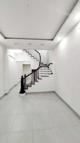 Bán nhà phố Dương Quảng Hàm, Quận Cầu Giấy 5 tầng, mặt tiền 3.6m, diện tích 44m2 - 1