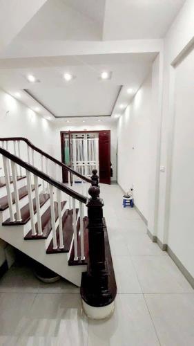 Bán nhà phố Dương Quảng Hàm, Quận Cầu Giấy 5 tầng, mặt tiền 3.6m, diện tích 44m2 - 2