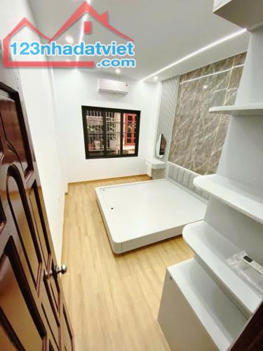 Nhà đẹp Định Công Hoàng Mai 32m2 4 tầng – lô góc – 10m ô tô, mới cứng, 5,8 tỷ. - 3