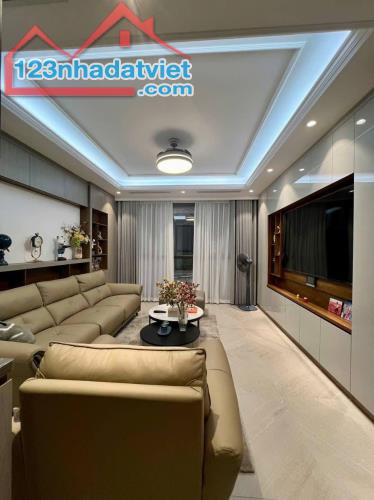 Cần vốn bán  nhanh - Nhà Ngoại Giao Đoàn 5 tầng x 35m, Oto qua nhà, kinh doanh, giá 8.8 tỷ - 2