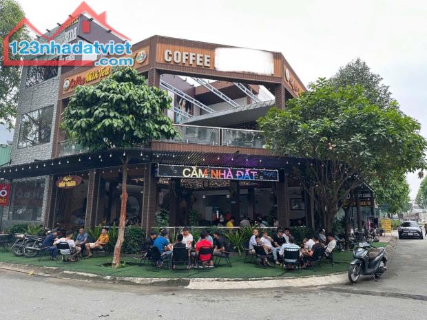 BÁN ĐẤT KINH DOANH CAFE & BIDA HAI MẶT TIỀN 3 TẦNG 240M2.TP THUẬN AN. BÌNH DƯƠNG