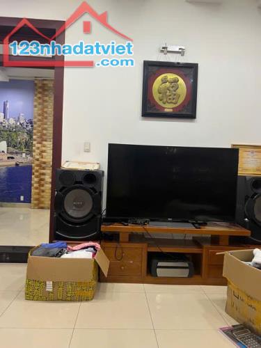 Biệt thự ngang 8 đường Nguyễn Cửu Vân Bình Thạnh Full nội thất gỗ quý chỉ 26 tỷ - 2