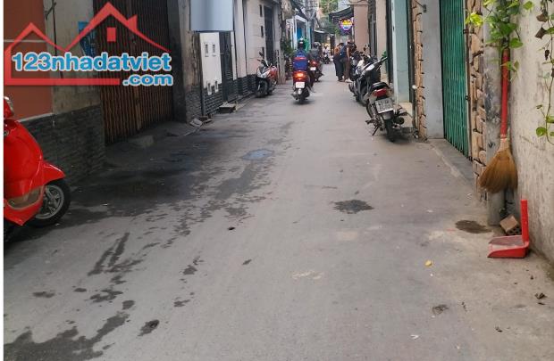 ♣ Nhà Góc Kiệt gần 4m thẳng thông ra MT Hoàng Diệu, 55m2, 2 tầng, KD Tốt, ~ 4 tỷ - 2