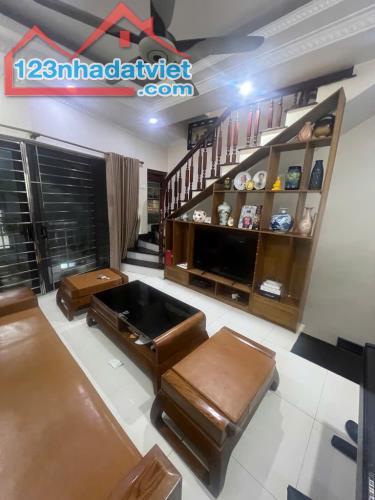 BÁN NHÀ LÔ GÓC 3 MẶT THOÁNG – ĐỐI DIỆN AEON, GẦN CẦU VĨNH TUY – SANG PHỐ CHỈ 15 PHÚT