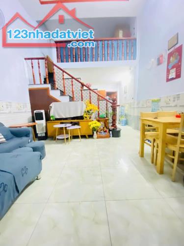 Bán Nhà Hiệp Thành 13 42m2, 2Tầng, Nhà mới vào ở ngay