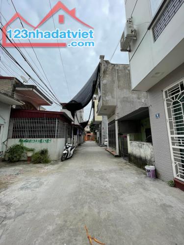 Bán 80m2 đất hướng Đông Nam, đường 6m ngay cạnh trường THPT Hồng Bàng giá hơn 3 tỷ xíu - 1