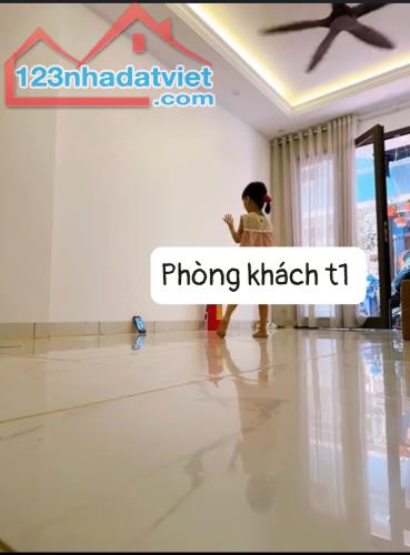 Chính chủ gửi bán nhà 44m, oto đỗ tận ngõ Ngọc thụy, LB giá 7,x tỷ - 1