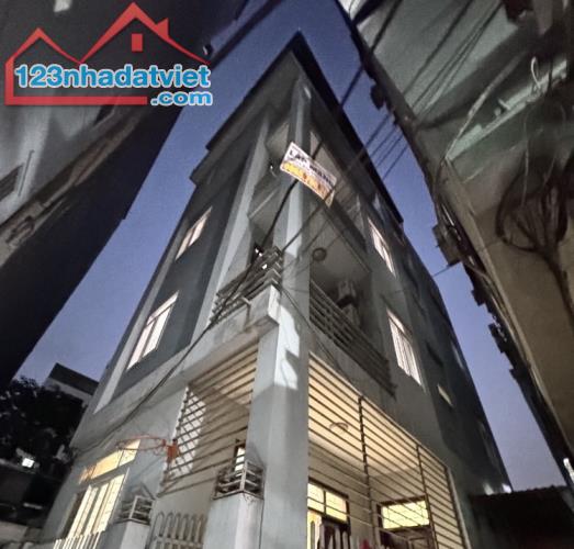 Bán nhà Yên Xá 53 m2, mặt tiền gần 5m, lô góc thoáng, chỉ 9,5 tỷ