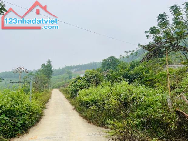 Bán 4802M_400 đất ở bám đường BT 80M view thung lũng cánh đồng đẹp_TP Hoà Bình_4,x tỷ