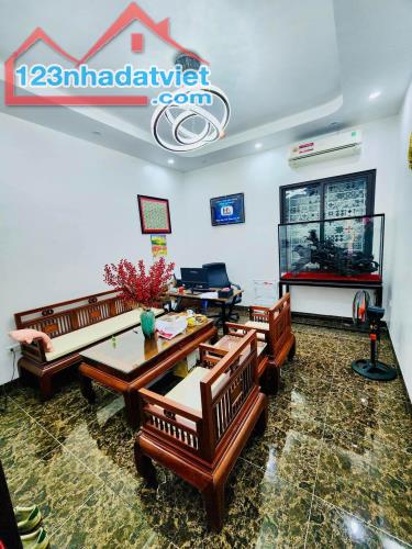 Bán nhà phố Yên Lạc, Hai Bà Trưng 57m, 5 tầng, mt 4.3m, Giá: 18.8 tỷ. LH: 0937158386 - 2