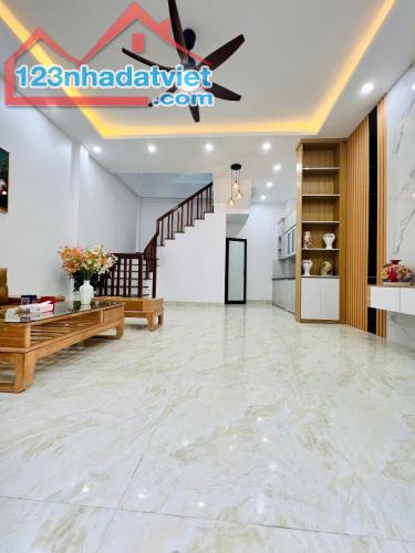Cần bán nhà 3 tầng ngõ 42 mai hắc đế, ngay cổng khu ĐT TUỆ TĨNH tp hải dương - 1