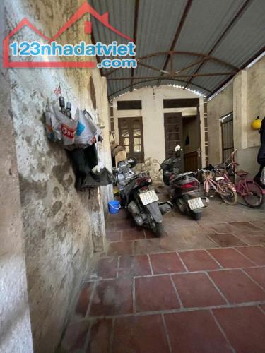 BÁN GẤP NHÀ MẶT PHỐ CỔ BI - GIA LÂM - Ô TÔ TRÁNH - DÒNG TIỀN TỐT - DT: 60m2 - MT: 3,5M