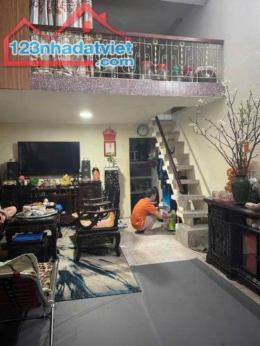 NHÀ MẶT NGÕ TÂY HỒ - NGÕ THẲNG TẮP - BA BƯỚC CHÂN RA PHỐ - 1