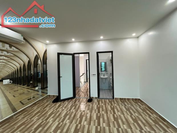 BÁN NHÀ 2 TẦNG BẮC SƠN OTO ĐỖ TẠI CỬA NHÀ NGÀY ĐÊM - 4