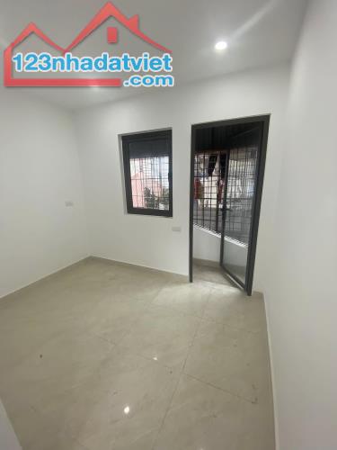 Minh Khai HBT hàng xóm Times City 20m2 4 tầng 3 ngủ sổ đỏ nở hậu 4,1 tỷ - 3