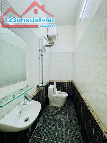 Đại Hạ Giá. Ngõ Quan Thổ. Nhà 4 Tầng.  DT 27m2. MT 3.9m. Nhỉnh 5 Tỷ. - 4