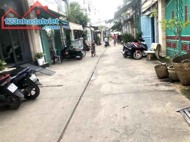 Bán nhà trọ 2 tầng, 4x20, hẻm 6m, đường Chiến Lược, gần BV Bình Tân, nhỉnh 5 tỷ