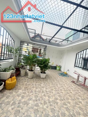 SÁT MẶT TIỀN KHUÔNG VIỆT – 4 TẦNG BTCT – 55 M² – CHỈ 6,X TỶ - 4