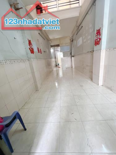 Nhà 2 tầng nở hậu MT đường Dã Tượng P9.Q8. Giá 7,2 tỷ TL - 2