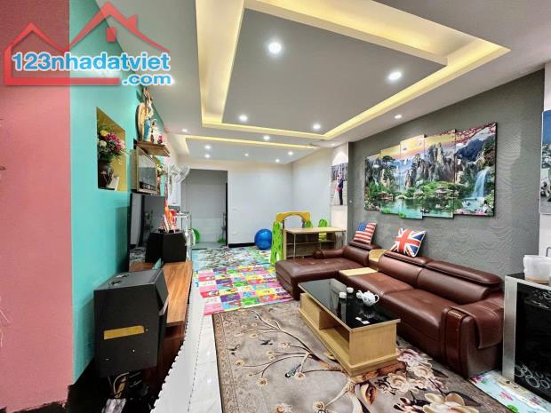 BÁN NHÀ LÔ GÓC, PHỐ XA LA, HÀ ĐÔNG - 1