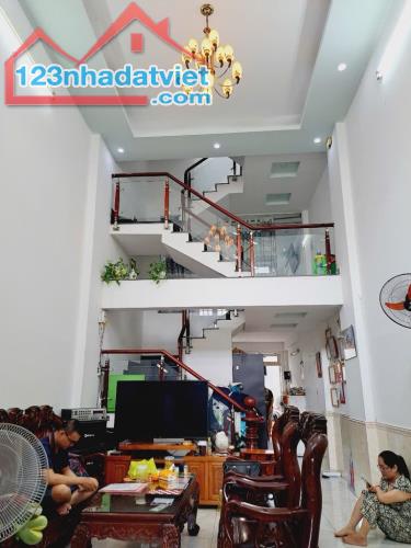 🏡🔥 NHÀ 3 Tầng 1/ đường THẠNH LỘC 16 phường THẠNH LỘC Q12 DT 75m2 ( 4mx18.5m) 💵 5tỷ ✅ Kế - 2