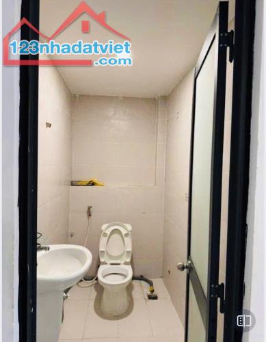 Cho thuê nhà Dt 4*18m hẻm 8m Lê Văn Huân P13, Tân Bình - 3