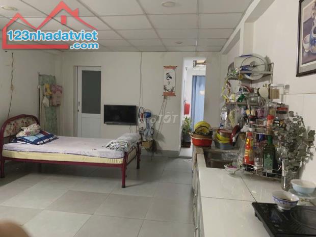 Cần tiền bán gấp nhà mặt tiền Bàu Cát Quận Tân Bình. - 3