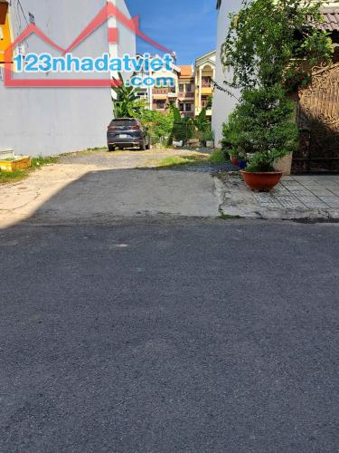 CẦN RA GẤP LÔ ĐẤT VUÔNG VỨC MẶT TIỀN ĐƯỜNG SAU LƯNG GIGAMAL, 7X18 CHỈ 15 TỶ. - 3