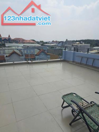 Bán nhà, Gần Ngã 4 Bình Phước, 2 tầng 3PN, ở ngay chỉ 3 tỷ nhỉnh. - 3