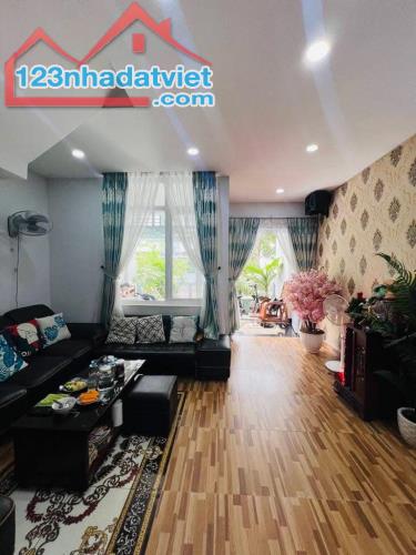 Nhà Kinh Dương Vương - Ngang VIP 5m x 16m GIÁ QUÁ RẺ ĐỂ MUA Ở....CHỈ HƠN 5 TỶ. - 1