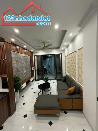 Bán nhà Giáp Nhị 38mx5 tầng, ba gác tránh xe máy, nhà mới về ở luôn, giao thông thuận