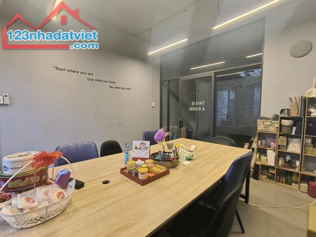 NHÀ 2 MT ĐƯỜNG XH👉 Ở + KINH DOANH - 62m2 - BÁN 10,5tỷ - NGUYỄN TRỌNG TUYỂN P8 - PHÚ NHUẬN - 4