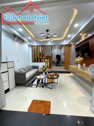 NHÀ ĐẸP - GẦN NGÃ 4 QUANG TRUNG & PHẠM VĂN CHIÊU GV - HXH SÁT NHÀ - DT 56M² - 3 TẦNG - 1