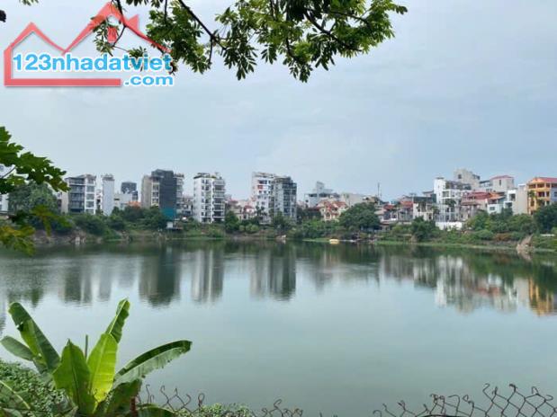 View hồ Quảng Bá, Tây Hồ, biệt thự sân vườn bể bơi 297m2, mặt tiền 6,4m