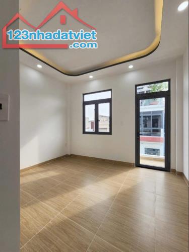 Nhà MT ĐS1 giáp Tân Phú, gần Văn Cao, Thạch Lam 4x15, 3 tầng. Chỉ 6 tỷ - 5