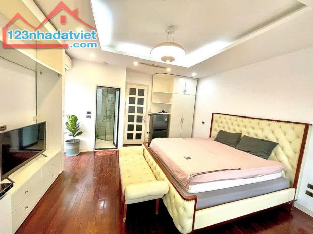 Biệt thự nhỏ 135m Hoàng Hoa Thám Ba Đình gần Tây Hồ qua Hồ Tây vi vu sân rộng đỗ vài oto v - 1