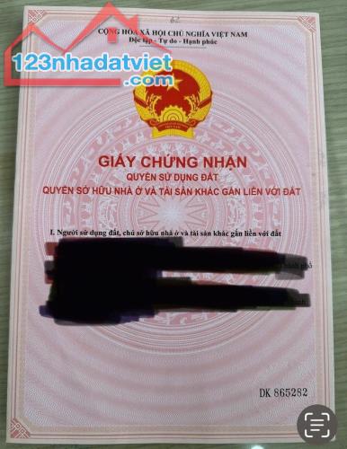 Chính chủ bán nhà liền kề khu dân cư Standard Bình Dương. - 4