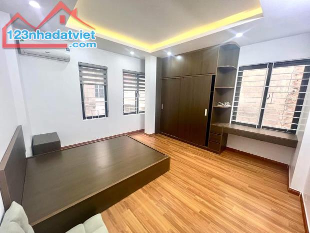 BÁN NHÀ NGÕ 157 PHÁO ĐÀI LÁNG - 41M², 5 TẦNG, NGÕ BA GÁC - GIÁ CHỈ 8.1 TỶ - 2