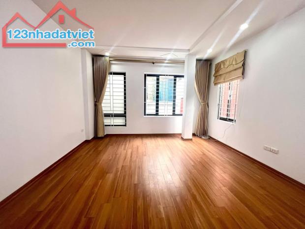 BÁN NHÀ NGÕ 157 PHÁO ĐÀI LÁNG - 41M², 5 TẦNG, NGÕ BA GÁC - GIÁ CHỈ 8.1 TỶ - 3