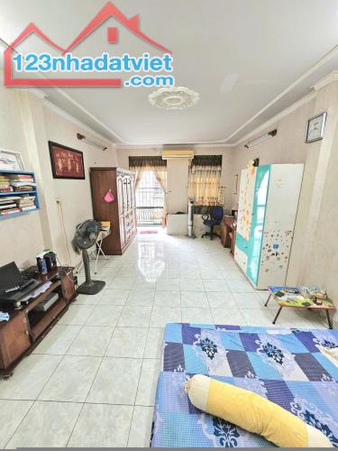 Bán nhà 4 tầng, 96m², 4PN, Gò Vấp, 10.6 tỷ, ngay chợ Hạnh Thông Tây - 3