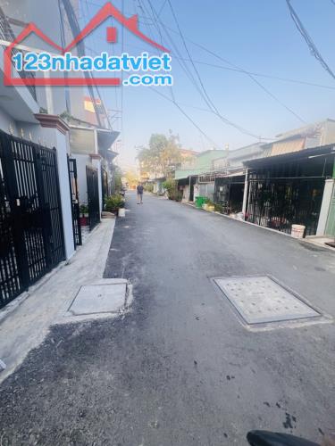 Cầu Long Kiểng Lê Văn Lương, 81M2, KHÔNG QUY HOẠCH, HẺM XE HƠI, NHÀ 3 TẦNG, 2.75 Tỷ